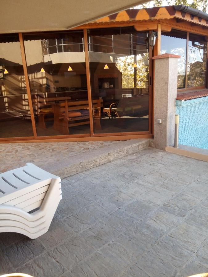 Villa "Meggi" Овчаровски Плаж - Басейн, Барбекю Balchik Exterior foto